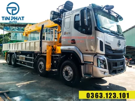 Xe Chenglong 4 Chân Gắn Cẩu Soosan 12 Tấn- cabin màu bạc