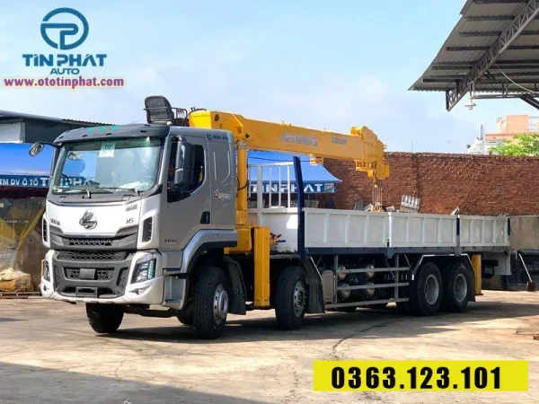 Xe Chenglong 4 Chân Gắn Cẩu Soosan 12 Tấn