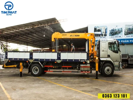 Xe Chenglong 2 chân gắn cẩu Soosan 5 tấn- thùng dài 7.5m
