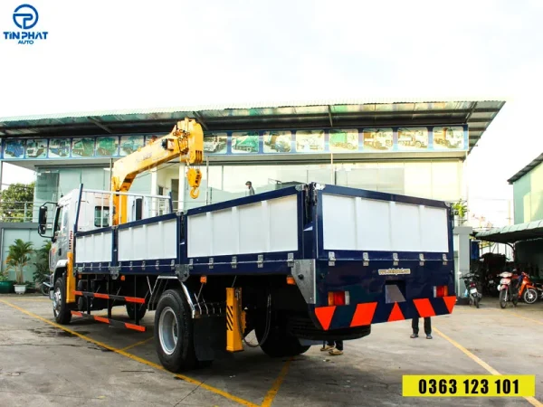 Xe Chenglong 2 chân gắn cẩu Soosan 5 tấn- cần cẩu hàn quốc