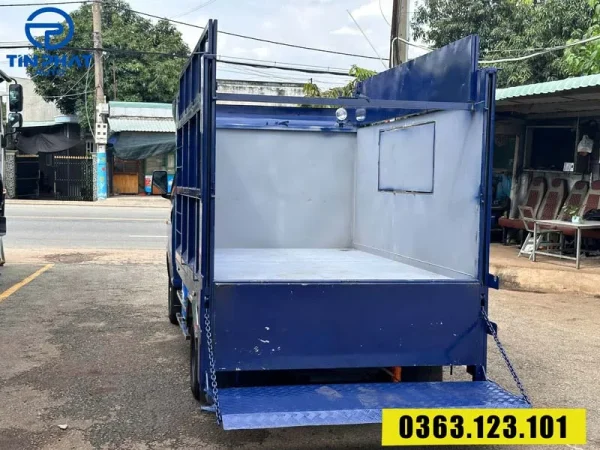 xe-chở-rác-hyundai-h15-bửng-nâng