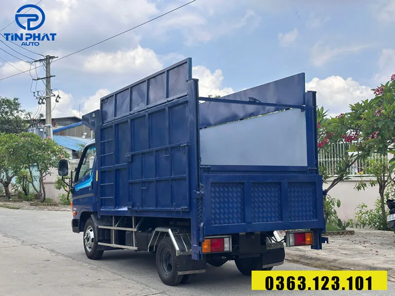 xe-chở-rác-hyundai-n250-8-khối-giao-ngay