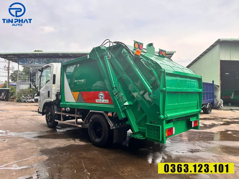 xe-ép-rác-4-khối-máng-xúc