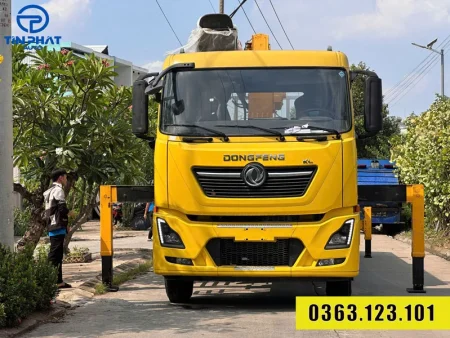 Xe Tải Dongfeng 3 Chân Gắn Cẩu Soosan 8 Tấn- SCS746