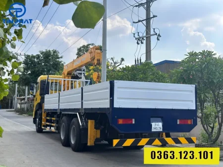 Xe Tải Dongfeng 3 Chân Gắn Cẩu Soosan 8 Tấn- xe sẵn